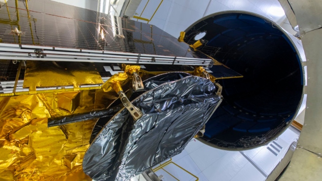 El satélite de comunicaciones MEASAT-3d construido por Airbus está listo para su lanzamiento