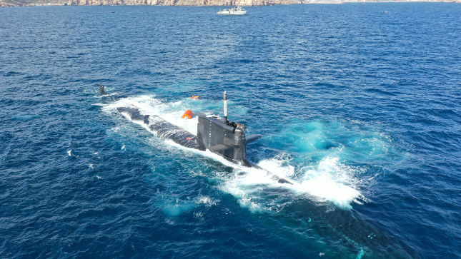 El submarino S-81 ‘Isaac Peral’ realiza con éxito su primera inmersión estática