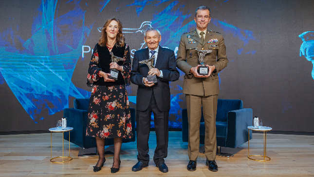 Amable Liñán, Silvia Lazcano y la UME, ganadores de los Premios TEDAE 2023